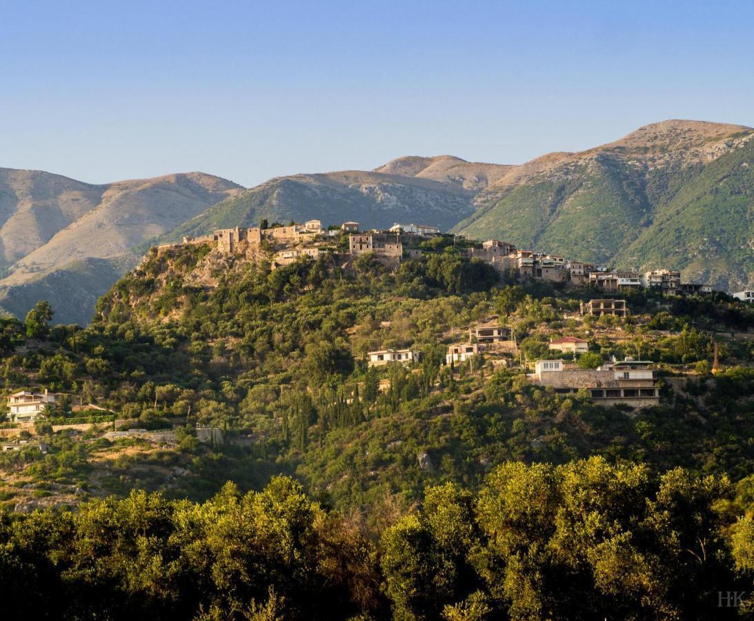 Mpolanos Guesthouse Himarë Dış mekan fotoğraf