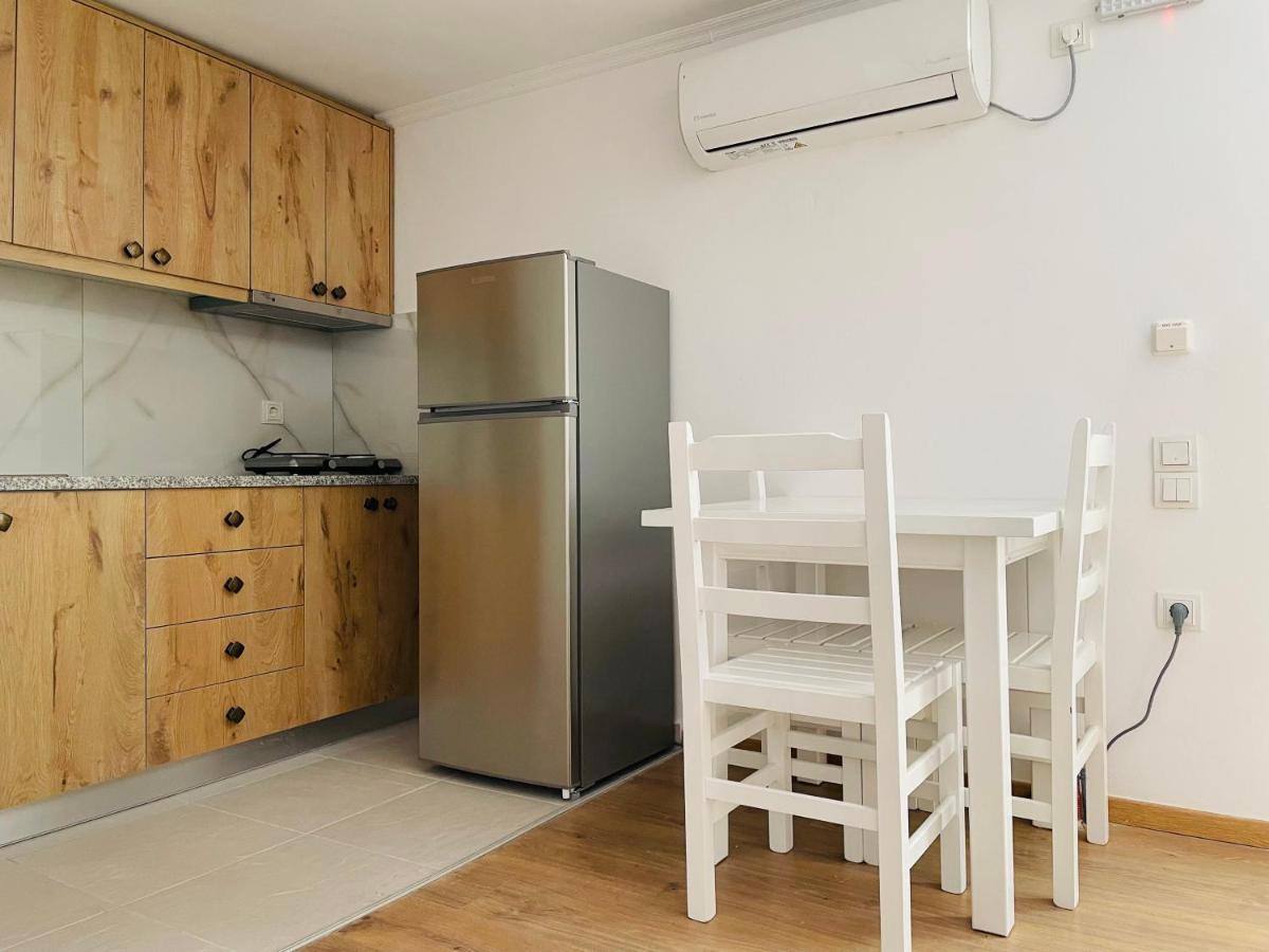 Mpolanos Guesthouse Himarë Dış mekan fotoğraf