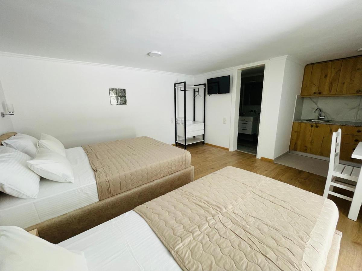 Mpolanos Guesthouse Himarë Dış mekan fotoğraf